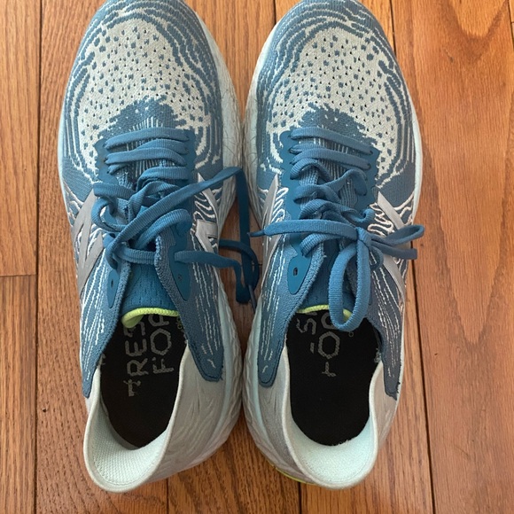 Women's New Balance Fresh Foam 1080v11 Blue Gray Running Shoes Sneakers Size 10 - Picture 3 of 5